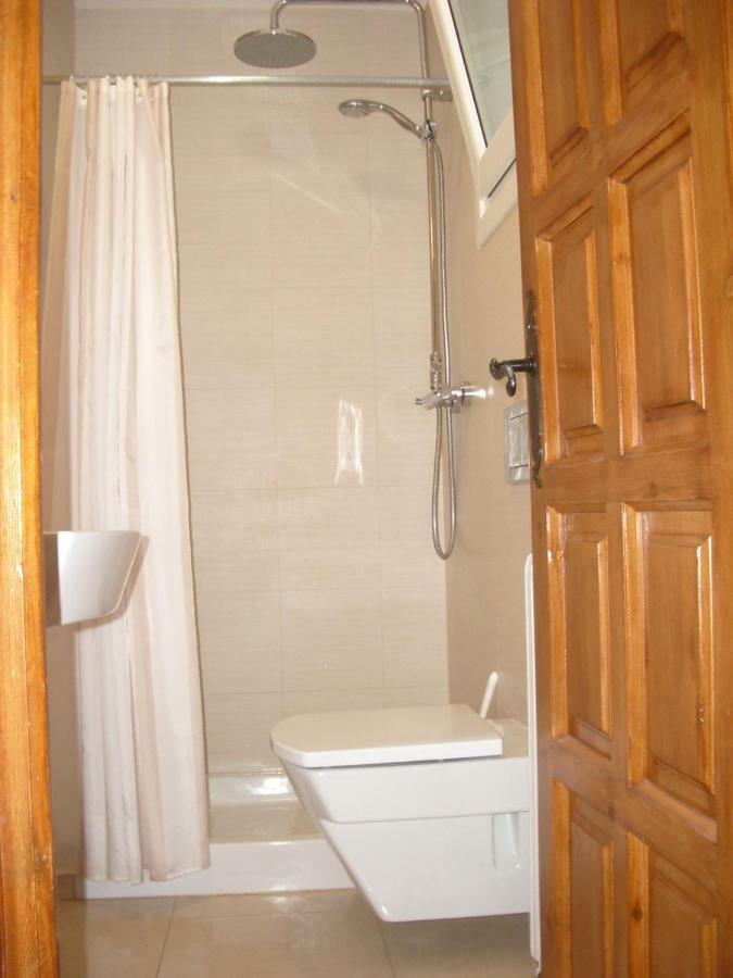 Habitacion En Tamariu Luaran gambar