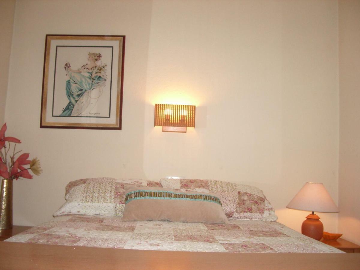 Habitacion En Tamariu Luaran gambar